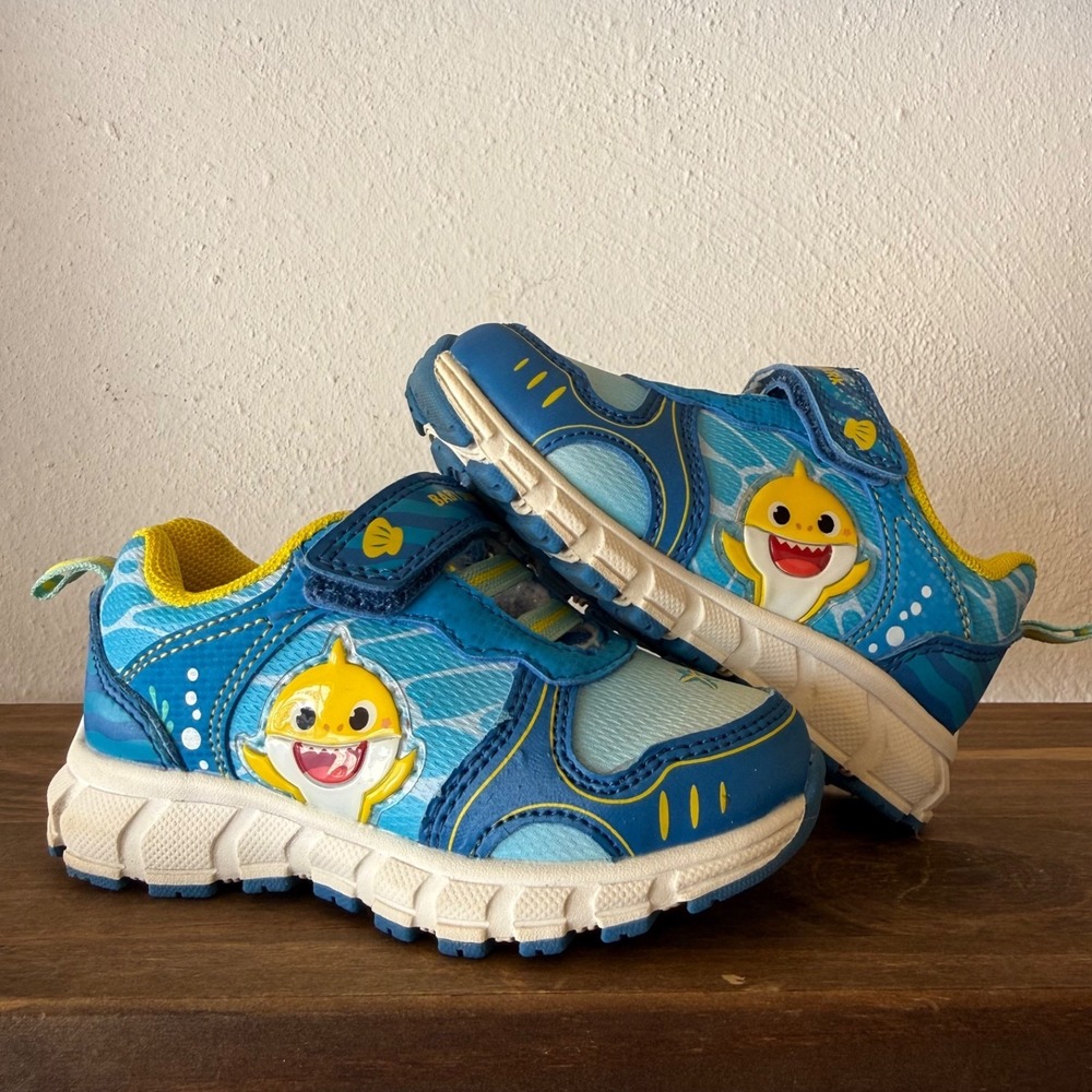 Baby Shark Toddler Sneakers Size 6 Blue Hook & Loop Nickelodeon Pinkfong